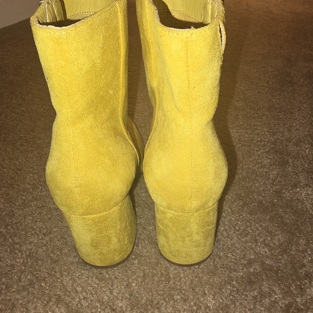Charles David Yellow Bootie - Picture 4 of 4